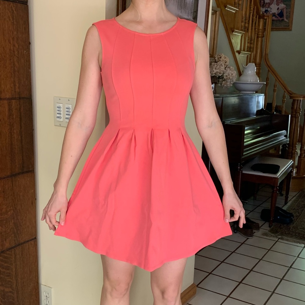 NWOT Monteau coral colored dress, Small